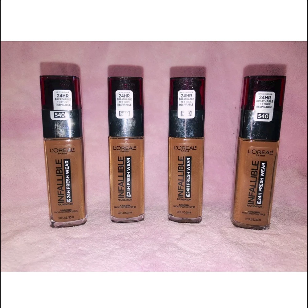 L'Oreal Infallible Foundation Up To 24H Fresh Wear SPF25 1.0fl.oz./30ml LOT of 4